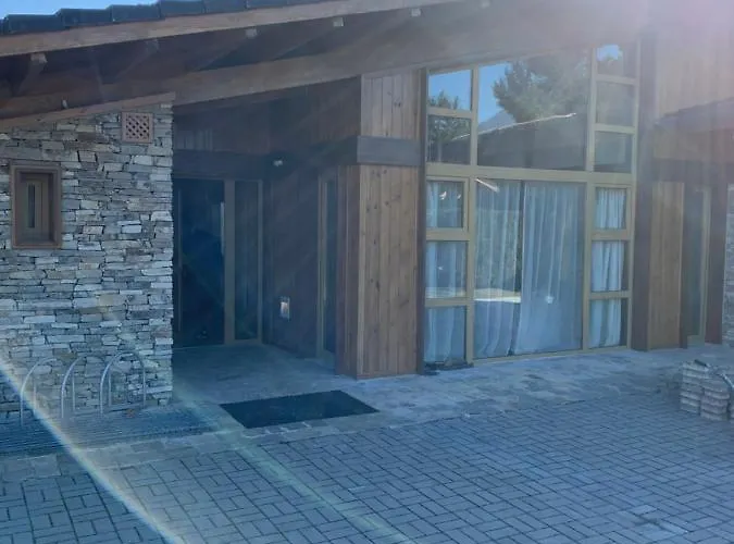 House In Pirin Golf Bansko 度假居 拉兹洛格