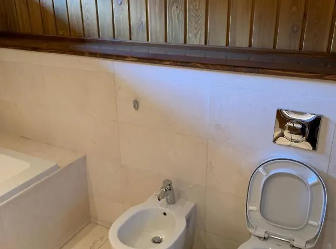 House In Pirin Golf Bansko 度假居 *