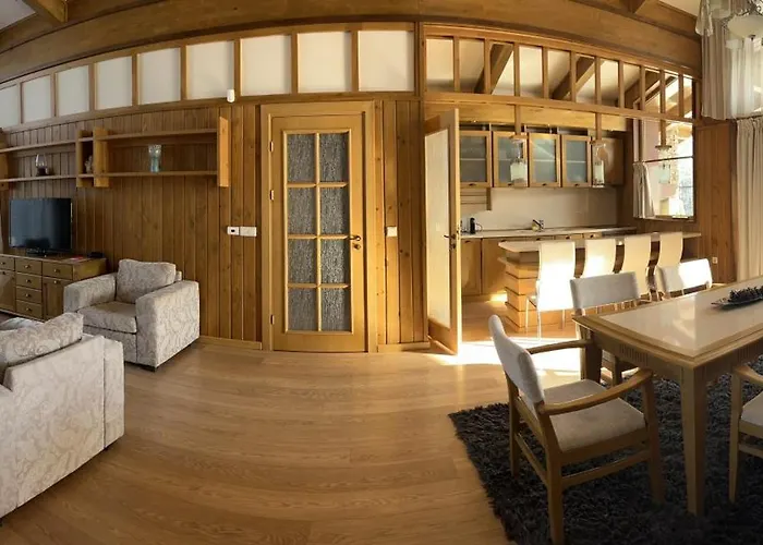 House In Pirin Golf Bansko 拉兹洛格